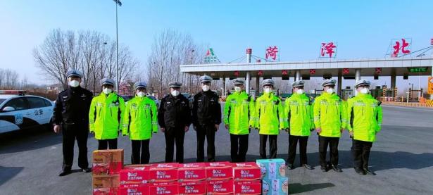 开云在线入口-包含江苏队队员不怕困难全力以赴的词条