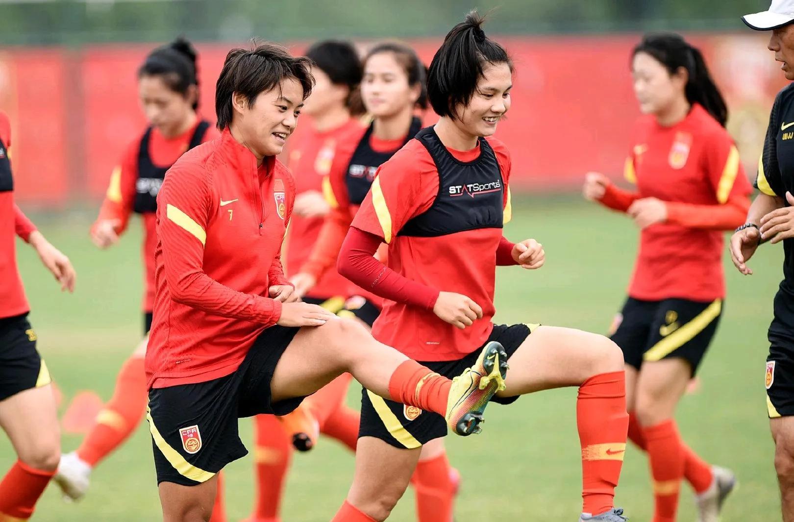 关于力克劲敌！中国女足精彩跨界对决的信息
